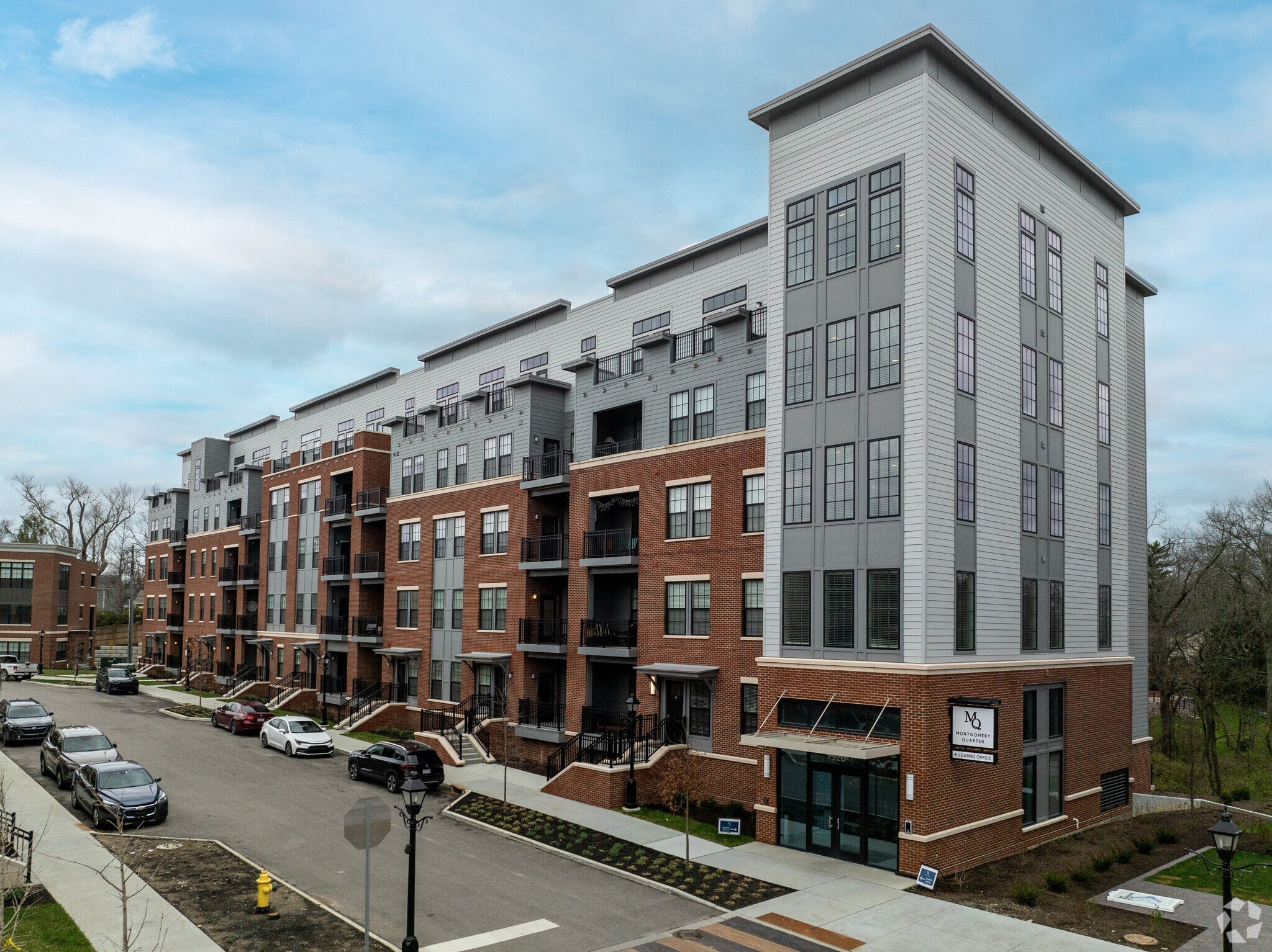 Building Photo - The Residences at MQ