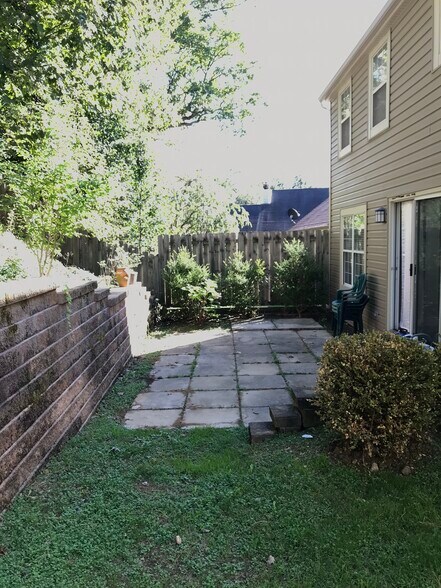 Fence on one side and top only. (Leashed Dog per HOA) - 2568A Grouse Ridge