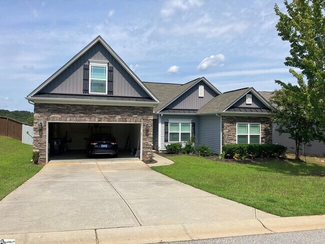 Primary Photo - 233 Shale Dr