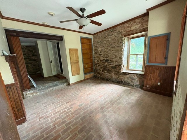 Building Photo - 5021 Greenridge Ln