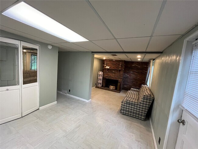 Building Photo - 1054 Woodland Trails Dr