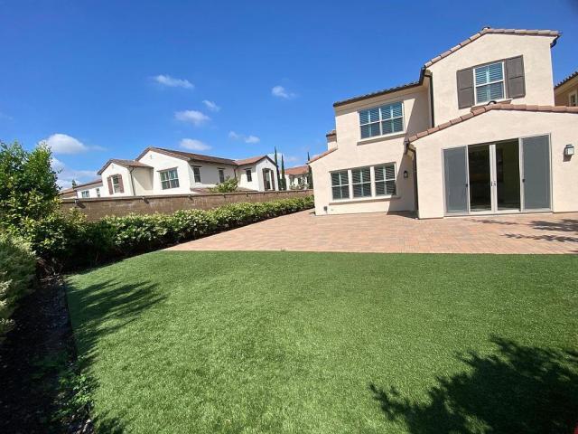 Building Photo - 3 bedroom in Irvine CA 92620