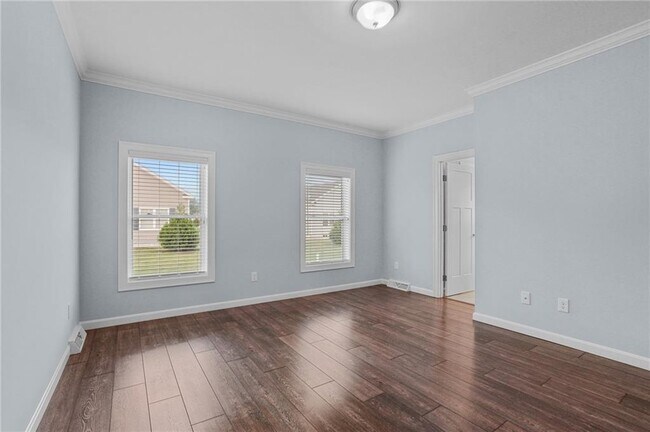 Building Photo - 30 Chickadee Ln