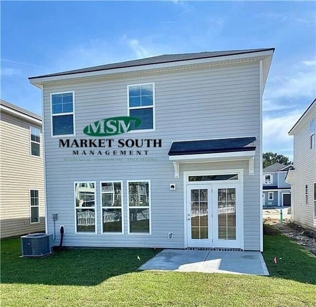 Building Photo - SOUTHSIDE ~ THE COVE AT BRADLEY POINTE