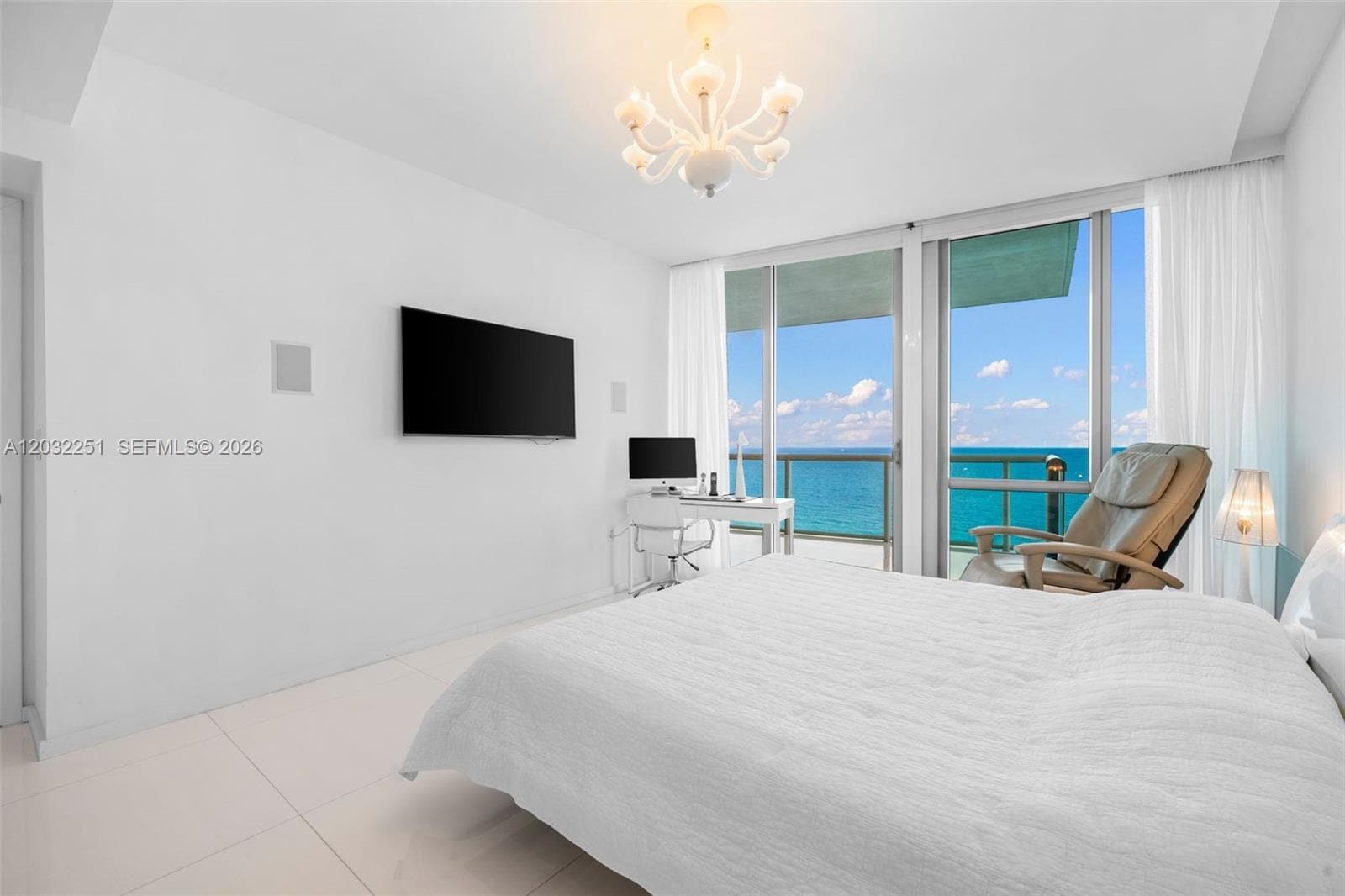 Building Photo - 17121 Collins Ave