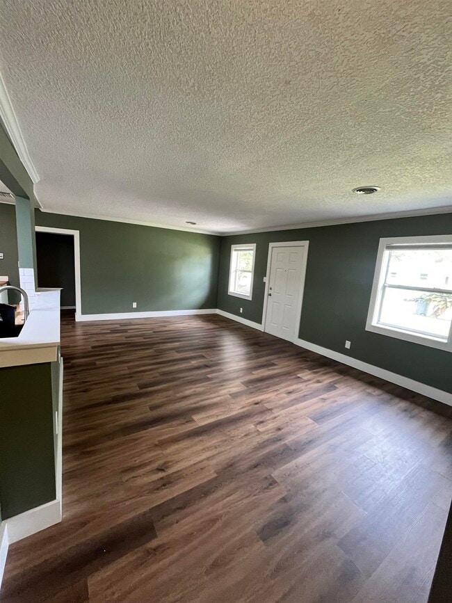 Building Photo - 289 Las Olas Rd