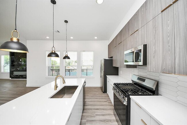 Building Photo - 3604 Runnels St
