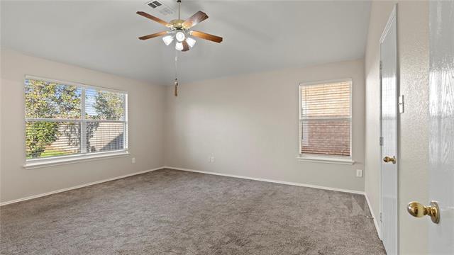 Building Photo - 9204 Warren Dr