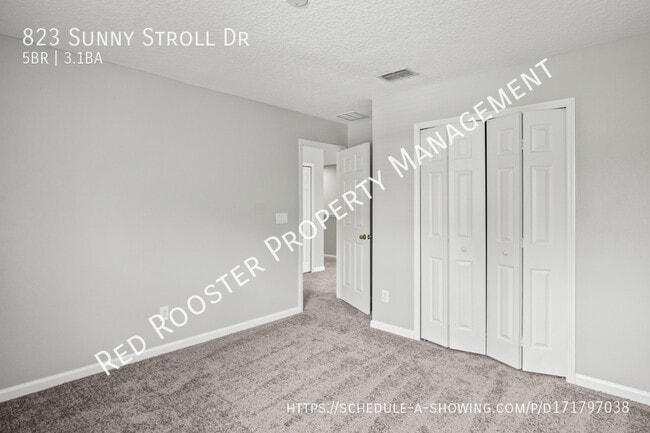 Building Photo - 823 Sunny Stroll Dr