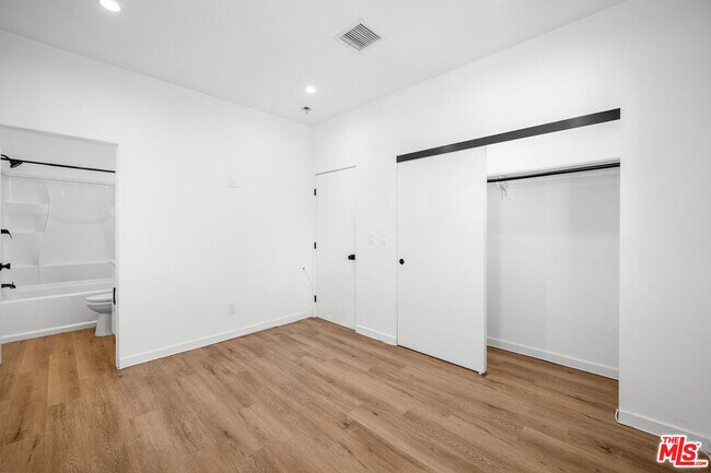 Building Photo - 2646 Westwood Blvd