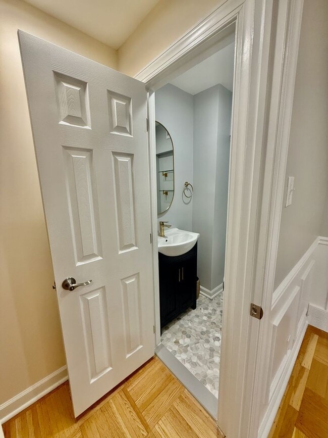 Building Photo - RARELY Offered completely RENOVATED PACKER PARK 3 Bedroom/2.5 Bath HOME w/ Central AC-HARDWOOD Fl...