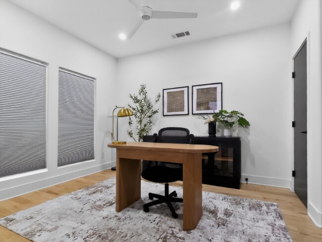 Building Photo - 1273 Danner St SE