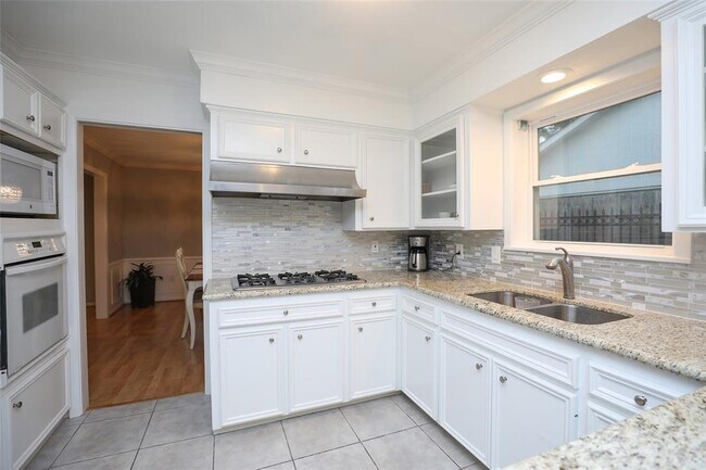 Building Photo - 5822 Cheena Dr