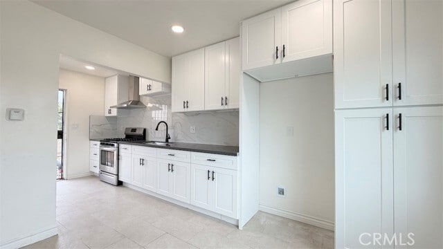 Building Photo - 3820 W Valencia Dr