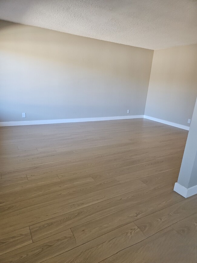 Building Photo - 8334 Willis Ave