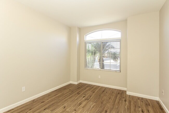 Building Photo - 11257 Eden McKenzie Cir