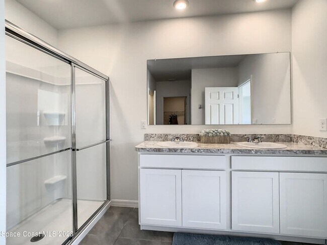 Building Photo - Charming SFH in Cypress Bay Preserve