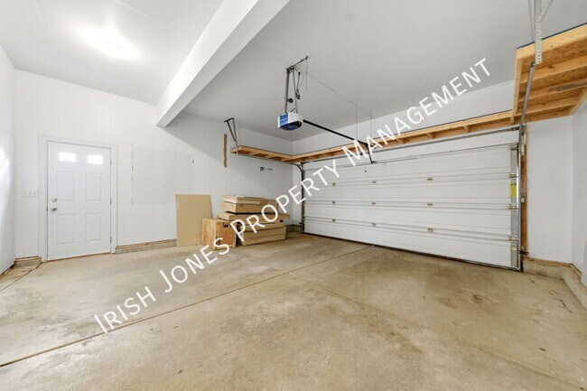 Building Photo - 109 Ashwood Ln