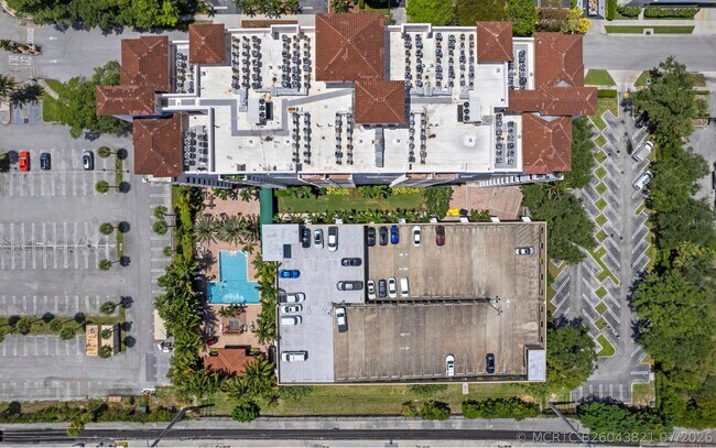 Building Photo - 616 Clearwater Park Rd