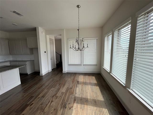 Building Photo - 7200 San Saba Dr