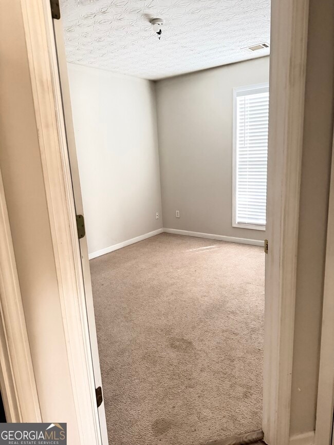 Building Photo - 128 Shadowbrooke Cir SW