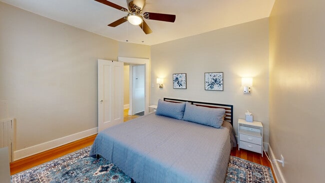 Building Photo - 128 1/2 Elm Street-SI ID1380181P