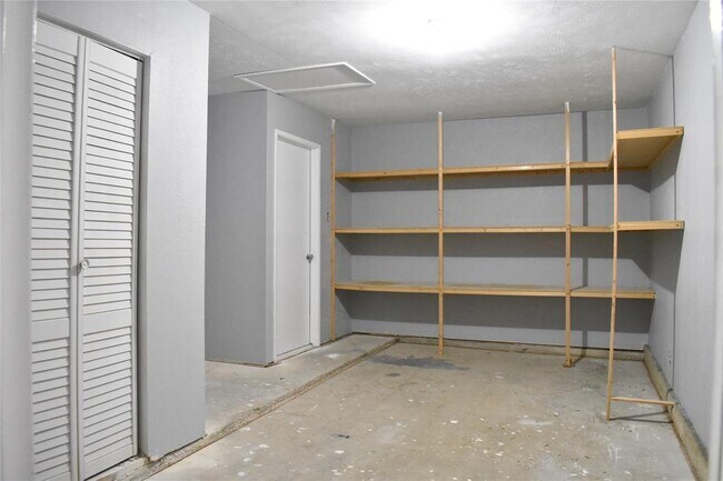 Building Photo - 3903 Coltwood Dr