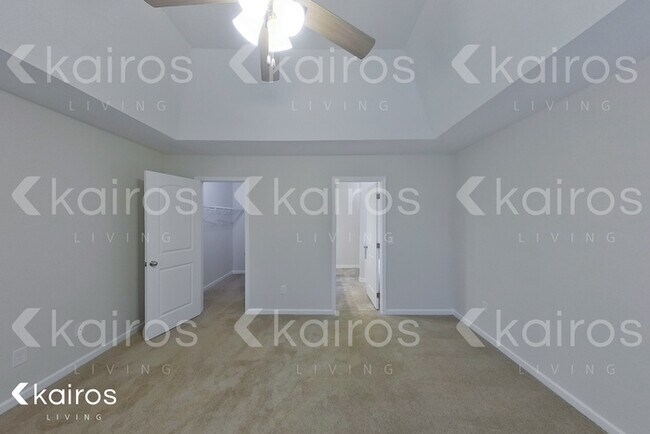 Building Photo - 822 Heather Dr.
