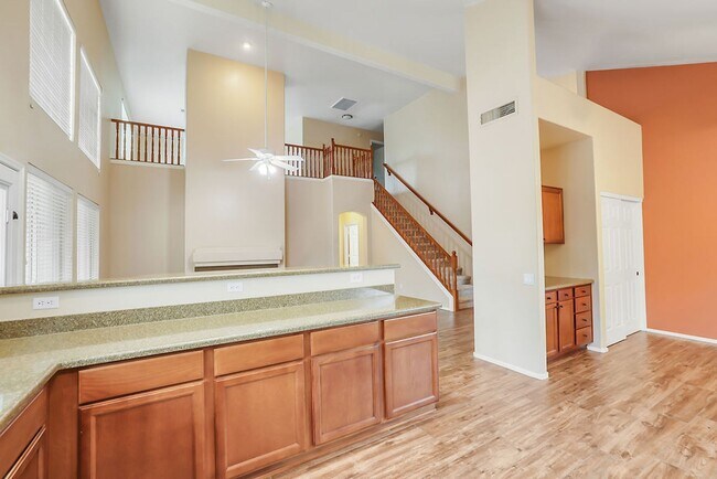 Building Photo - Beautiful Chandler home with pool!