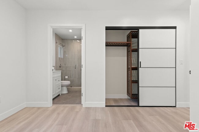 Building Photo - 119-119 S Myers St