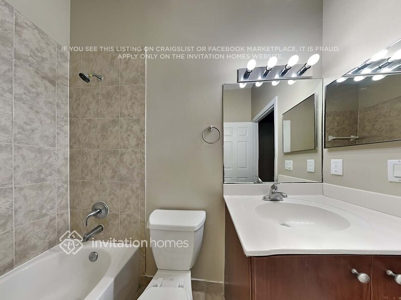 Building Photo - 4025 SW 149th Ct