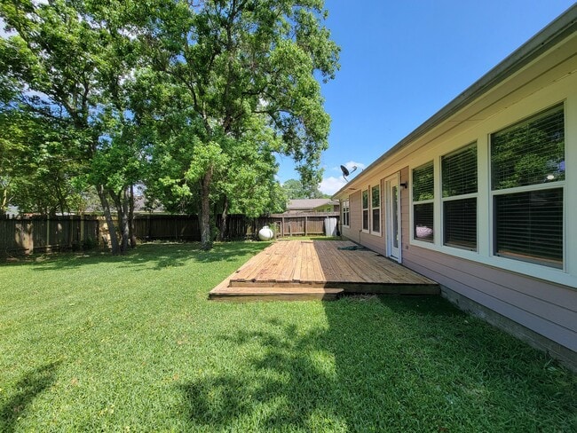 Building Photo - 16842 Marlin Spike Way