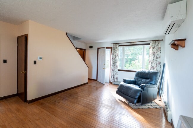 Building Photo - 29 Starlight Dr