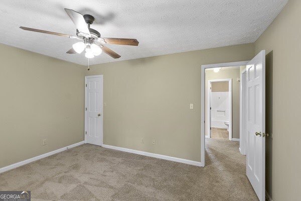 Building Photo - 114 Oak Cir S