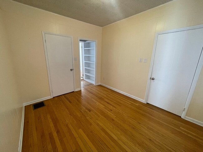 Building Photo - 222-224 Cleveland Ave.