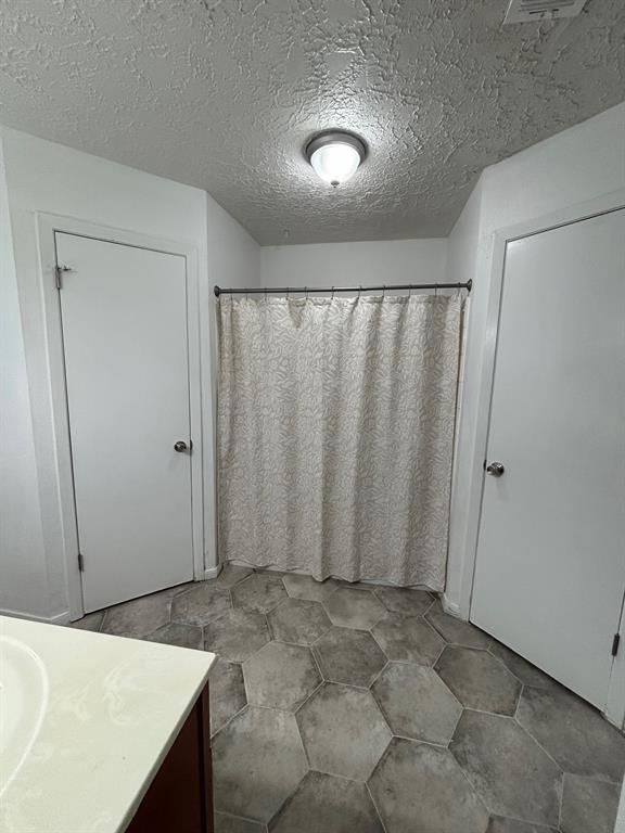 Building Photo - 4210 Falcon Meadow Dr