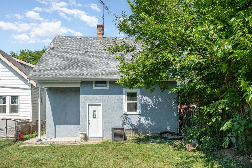 Building Photo - 5314 Section Ave