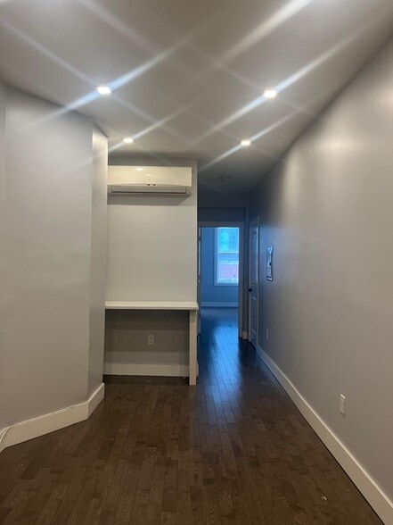 Building Photo - 60 Jordan Ave