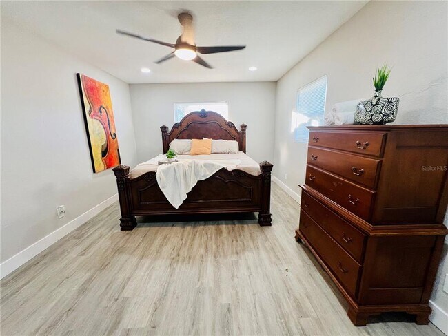 Building Photo - 10341 Kumquat Ln