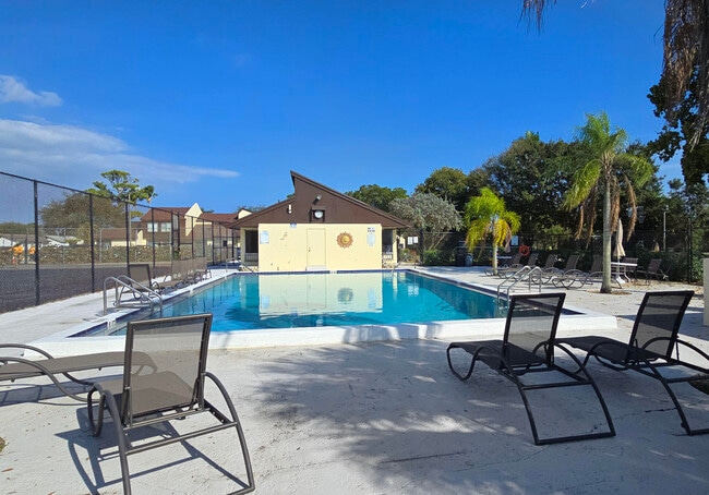 Building Photo - 5352 Bosque Ln