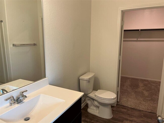 Building Photo - 7501 Ivy Trellis Trl