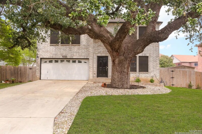 Building Photo - 2558 Ashley Oak Dr