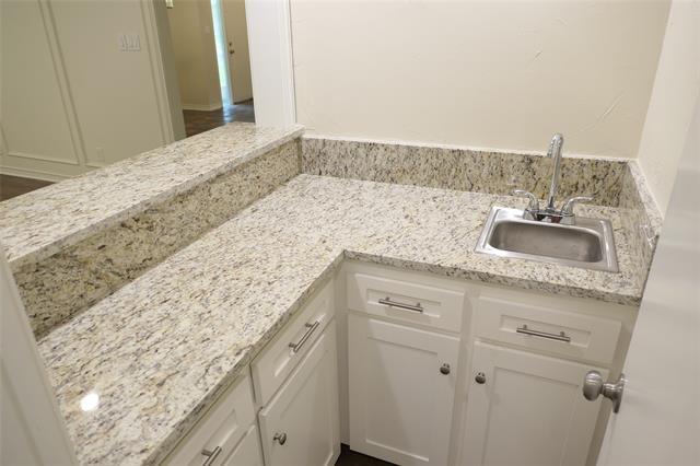 Building Photo - 7328 Authon Dr