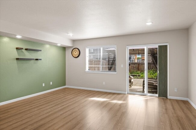 Building Photo - 7870 Phaedra Ln