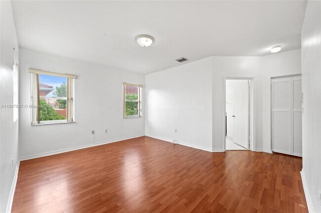 Building Photo - 10819 NW 51st Ln