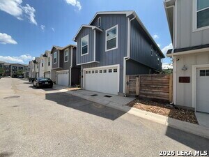 Building Photo - 1511 E Sandalwood Ln