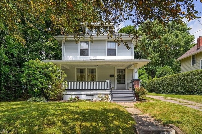 Primary Photo - 325 Pleasant Ave