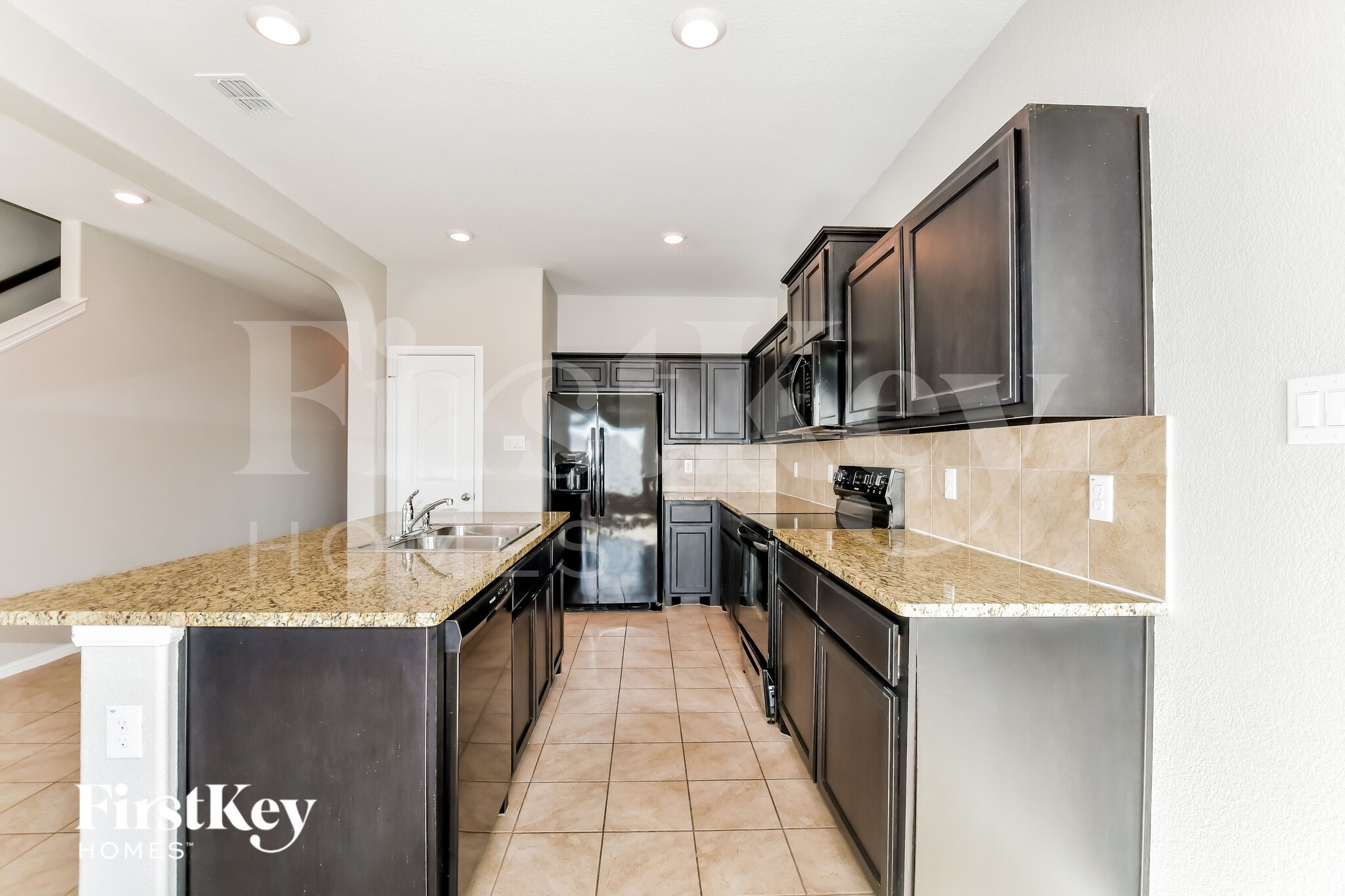 Building Photo - 625 Stanmire Lake Trl