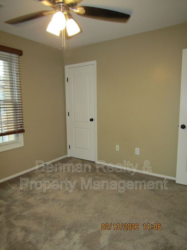 Building Photo - 2626 S Key Biscayne Dr