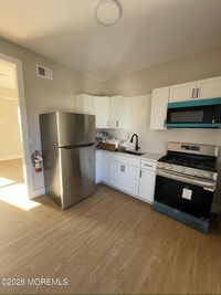 Building Photo - 142 State St